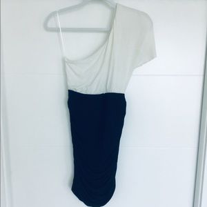 Miroa dress one shoulder Black&White